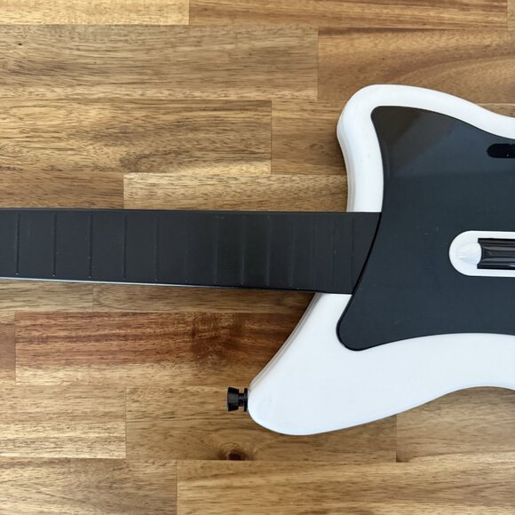 Guitar Hero Guitar Playstation 2 PS2 Wireless White No Dongle 95025 Not Tested - Picture 4 of 11